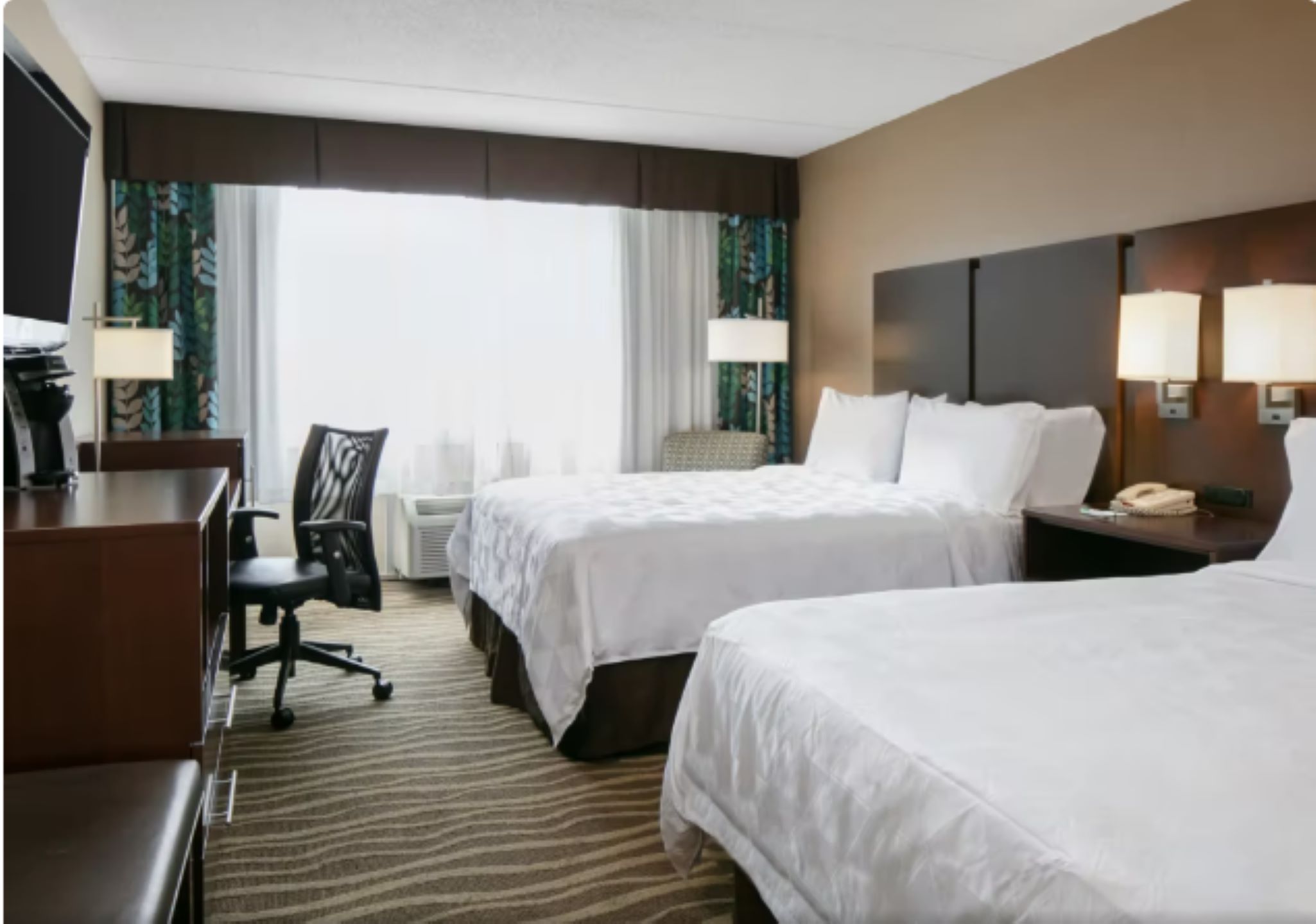 holiday inn and suites overland park west an ihg hotel