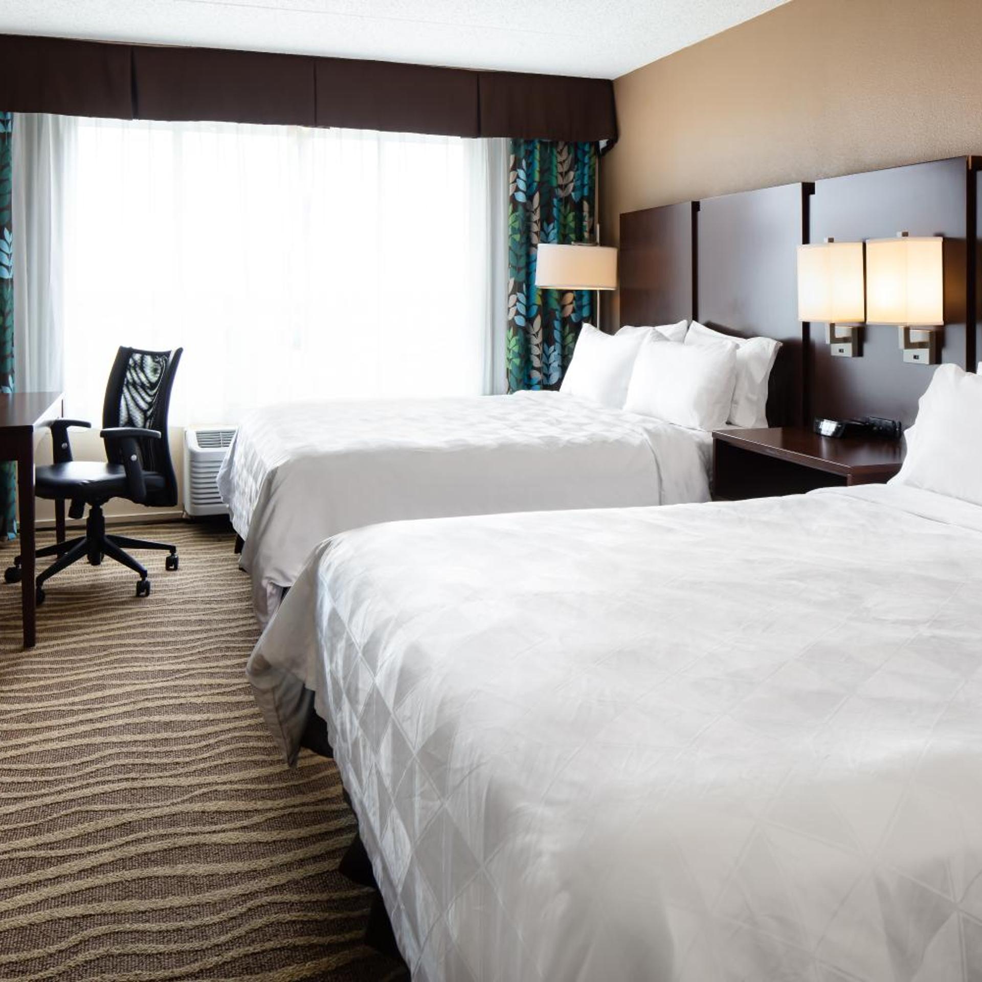 holiday inn and suites overland park west an ihg hotel