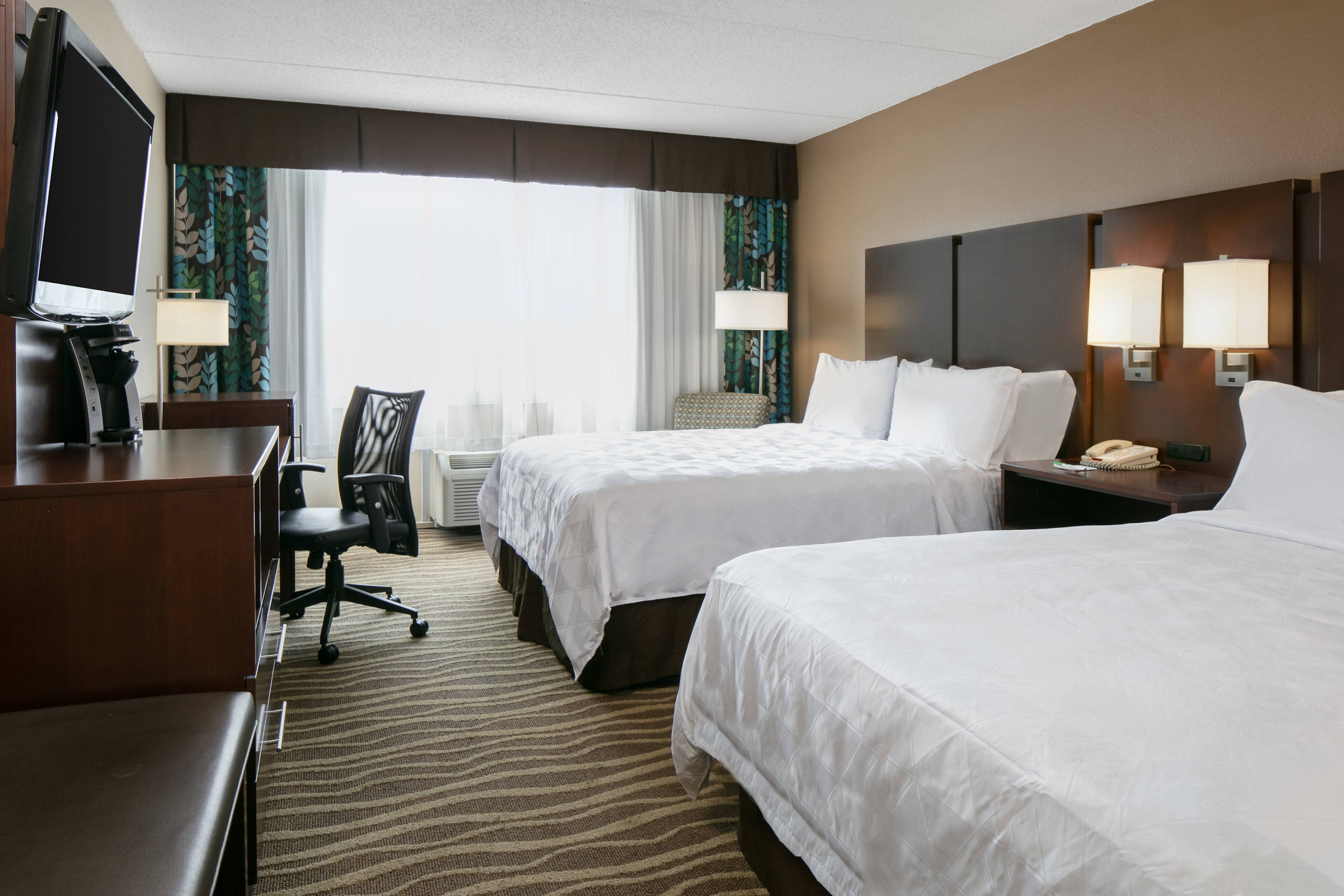 holiday inn and suites overland park west an ihg hotel
