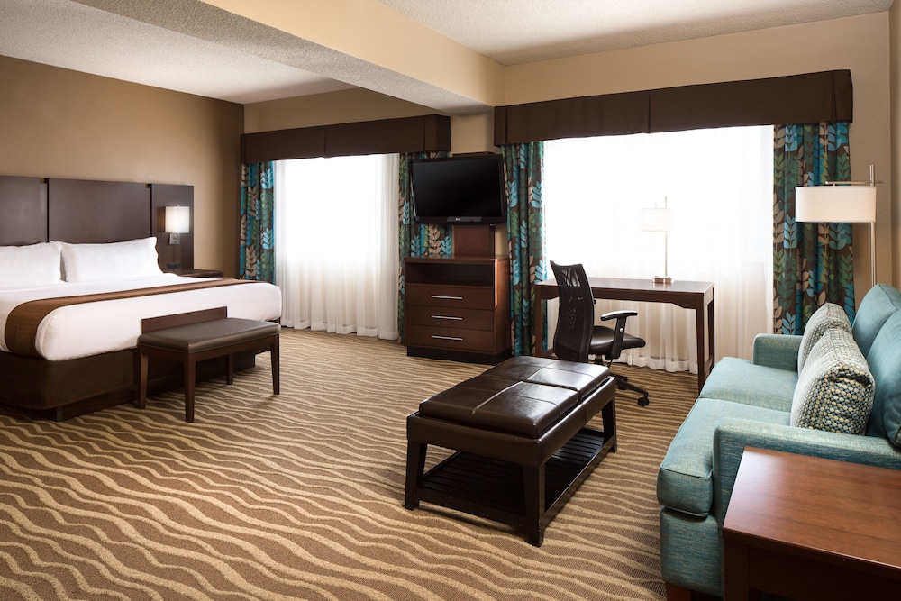 holiday inn and suites overland park west an ihg hotel