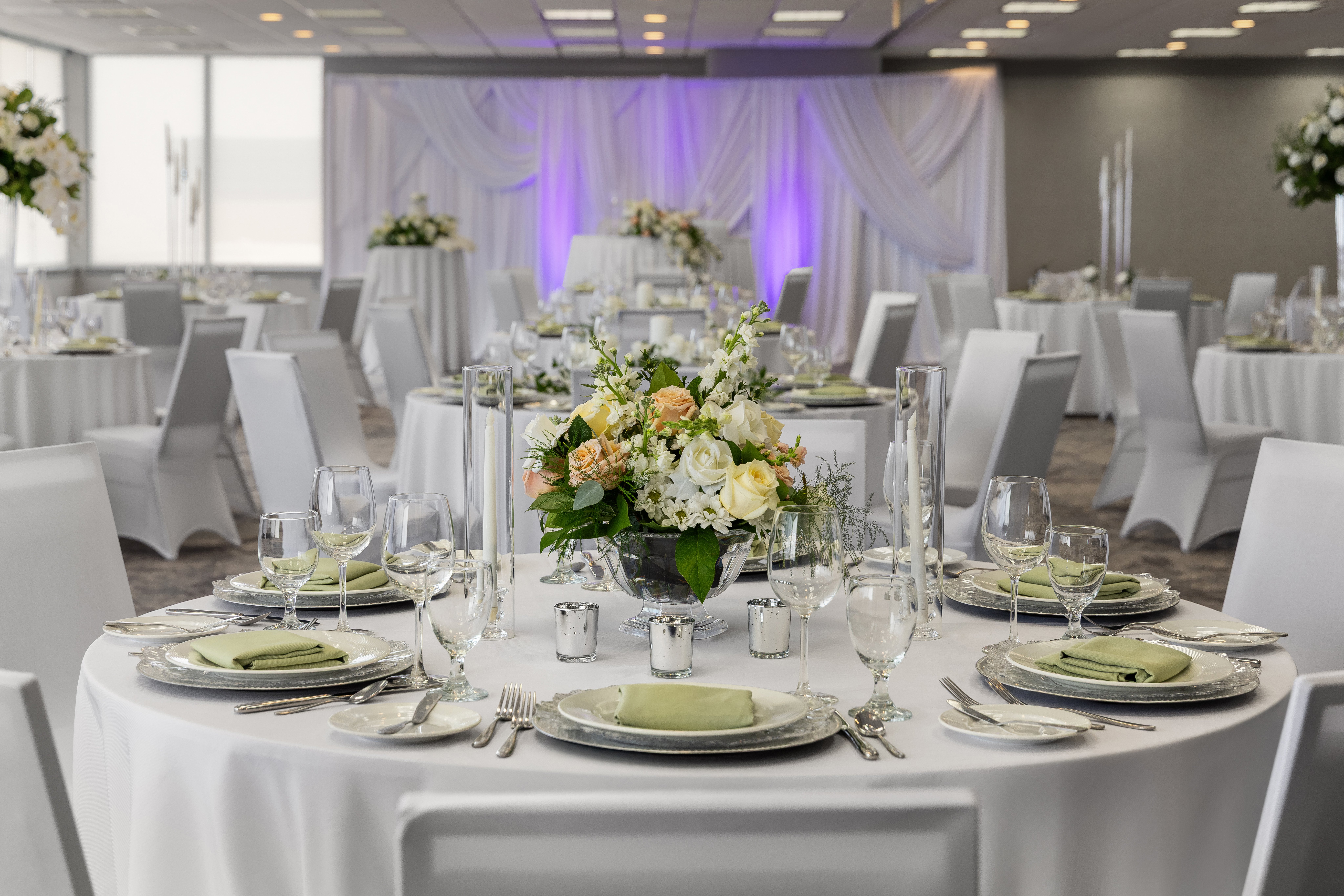 holiday inn and suites overland park west an ihg hotel