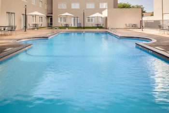 Holiday Inn And Suites Overland Park West, An Ihg Hotel,Kansas City>>Kansas,3 star
