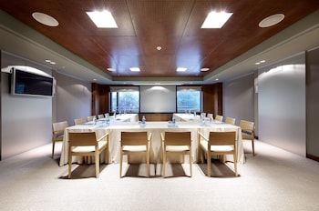 eurostars suites mirasierra