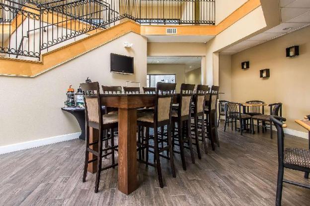 quality suites new iberia
