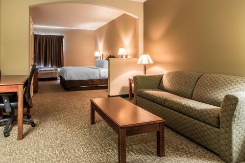 quality suites new iberia