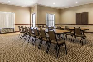quality suites new iberia