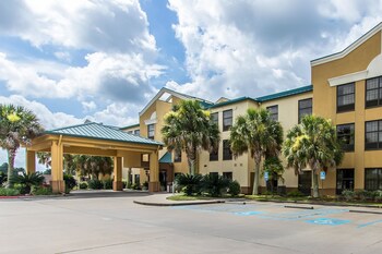 quality suites new iberia