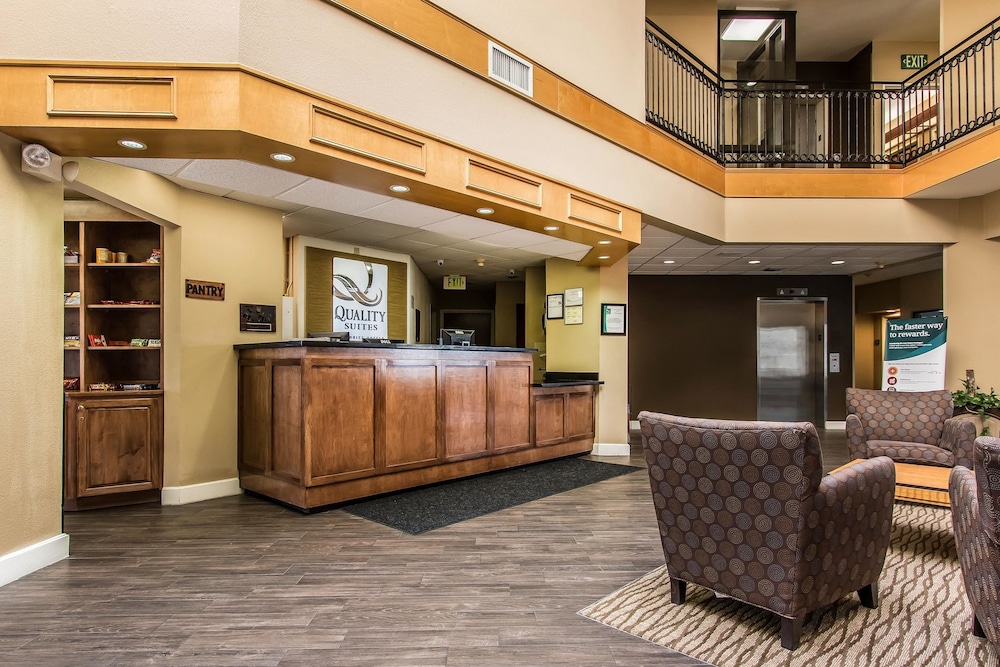 quality suites new iberia