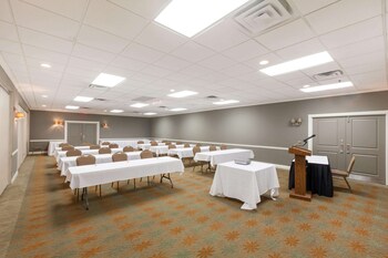 Ramada By Wyndham New Iberia,Lafayette>>Abbeville,3 star