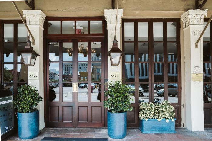 old 77 hotel