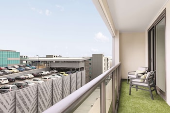 adina apartment hotel auckland britomart