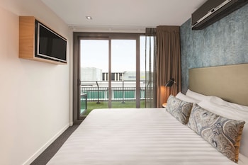 adina apartment hotel auckland britomart