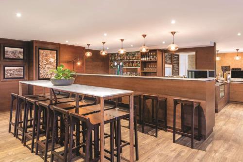 adina apartment hotel auckland britomart