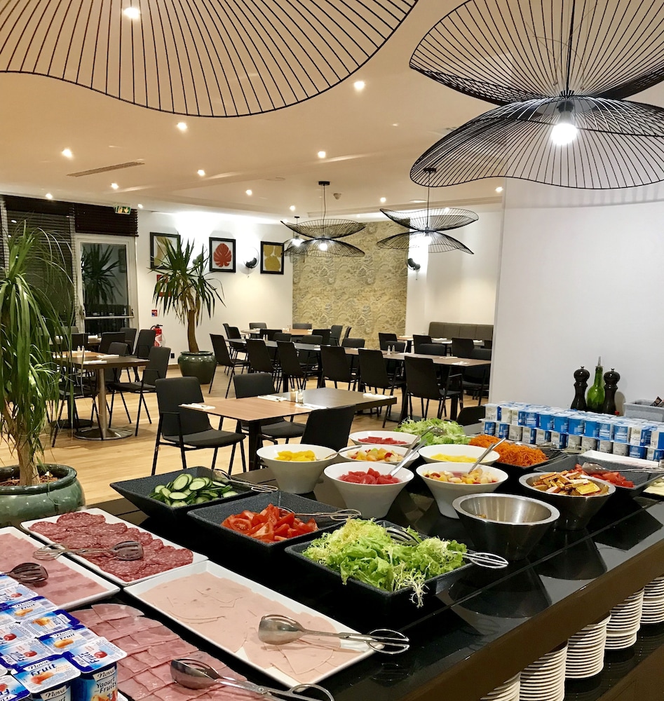 hotel inn paris cdg airport