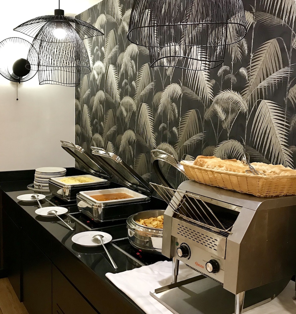 hotel inn paris cdg airport