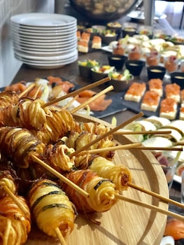 hotel inn paris cdg airport