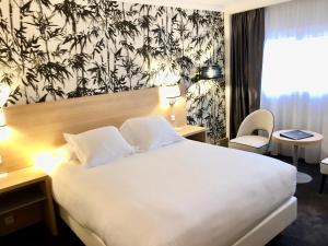 Hotel Inn Paris Cdg Airport,Near Aeroville Shopping Center,4 star