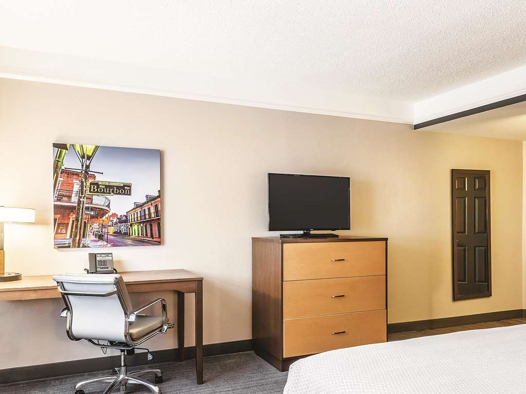 la quinta inn and suites by wyndham new orleans downtown
