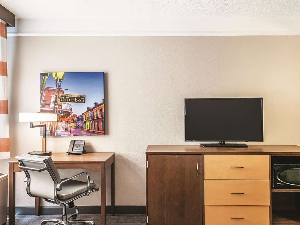 la quinta inn and suites by wyndham new orleans downtown