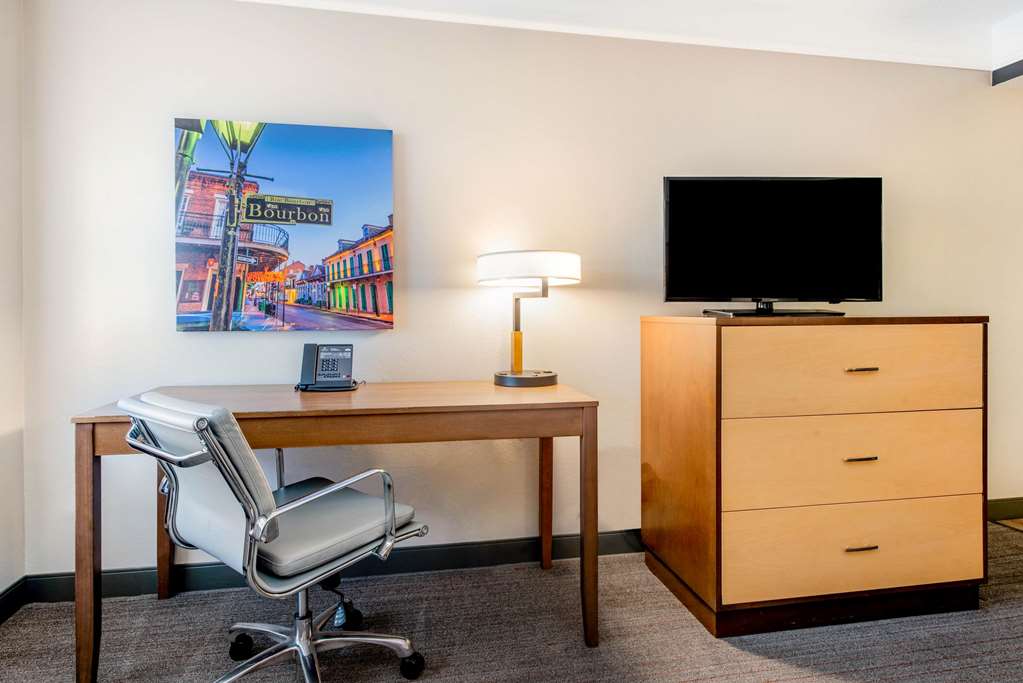 la quinta inn and suites by wyndham new orleans downtown