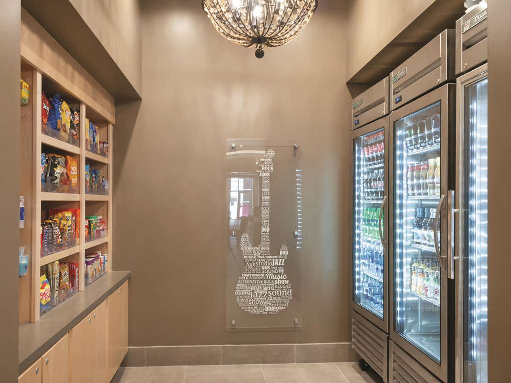 la quinta inn and suites by wyndham new orleans downtown