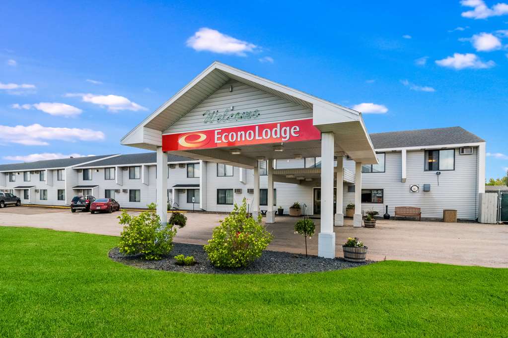 econo lodge duluth near miller hill mall