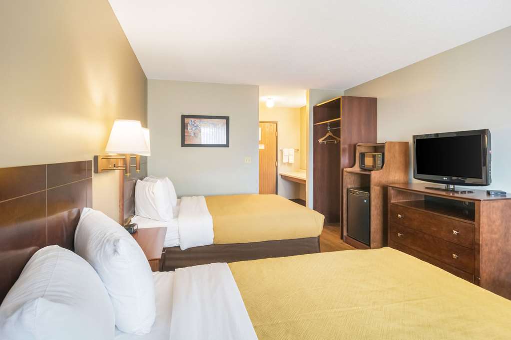 econo lodge duluth near miller hill mall