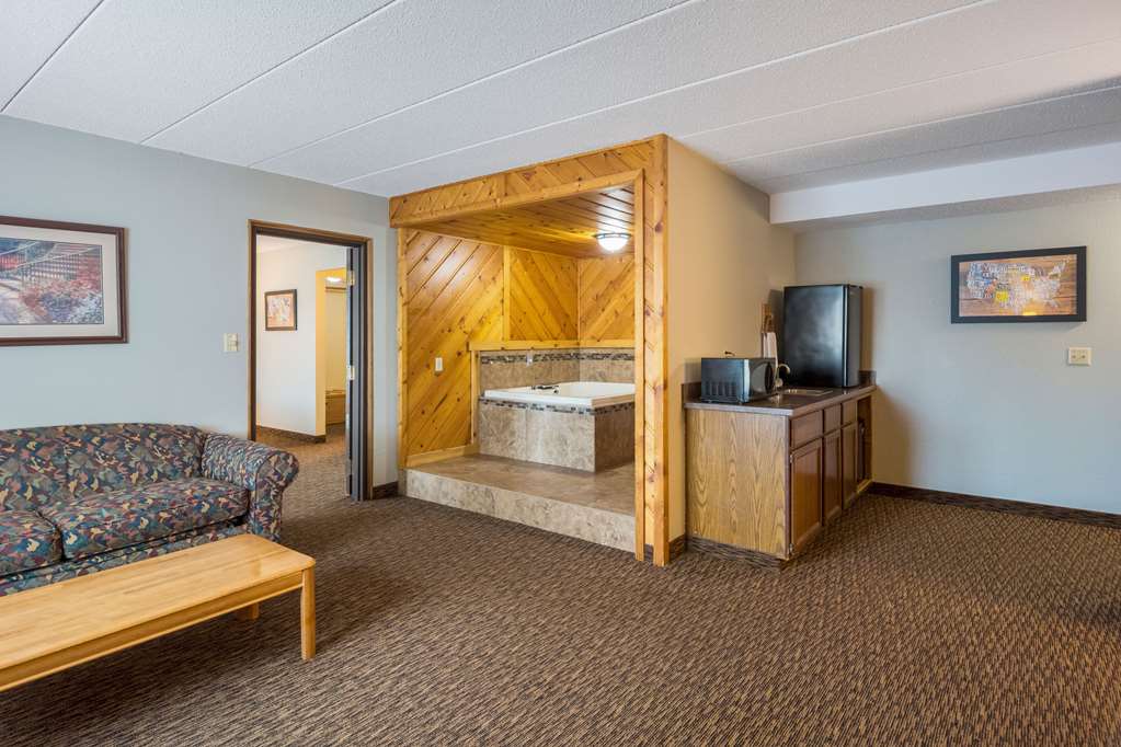econo lodge duluth near miller hill mall