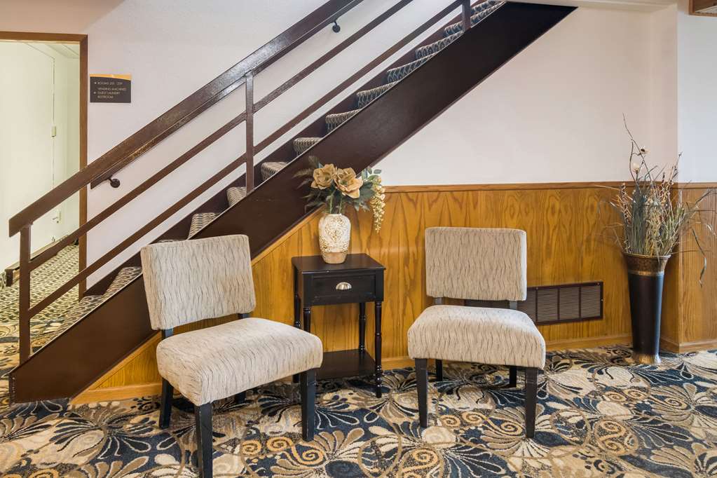 econo lodge duluth near miller hill mall