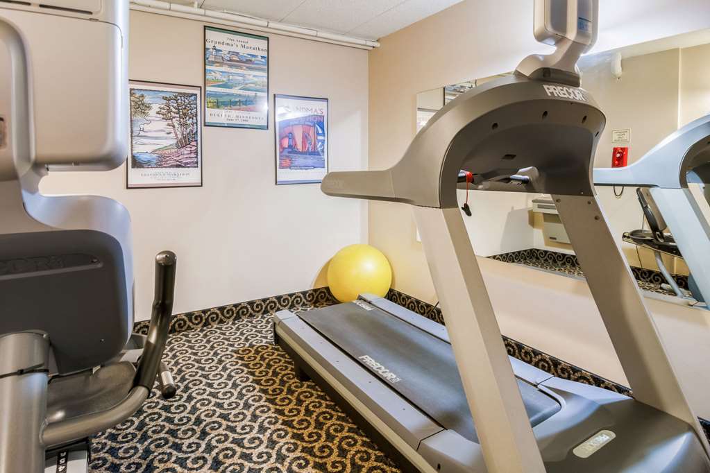 econo lodge duluth near miller hill mall