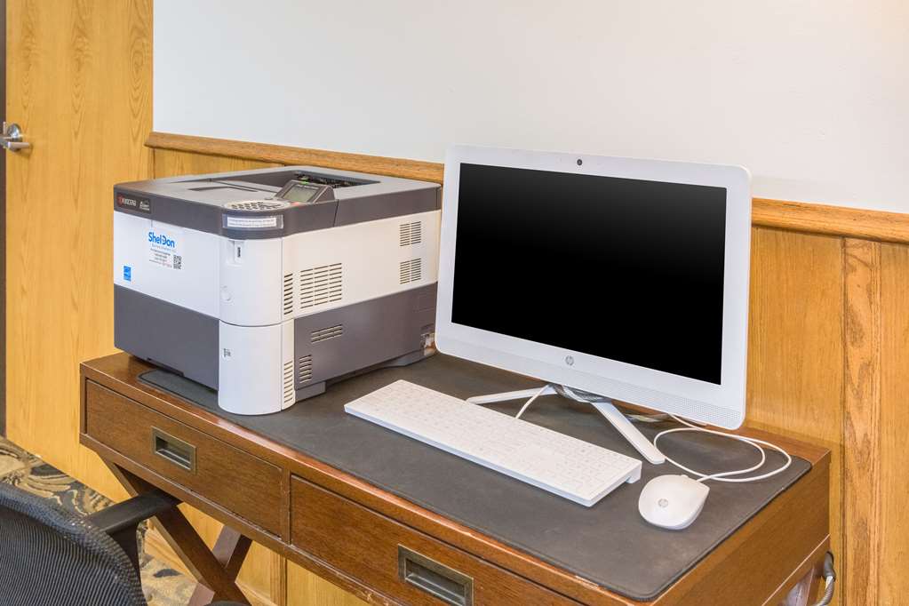 econo lodge duluth near miller hill mall