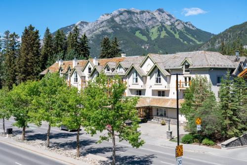 rundlestone lodge