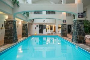 rundlestone lodge