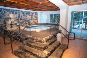 rundlestone lodge