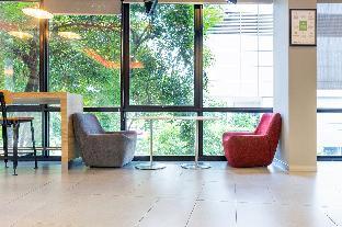 red planet bangkok surawong