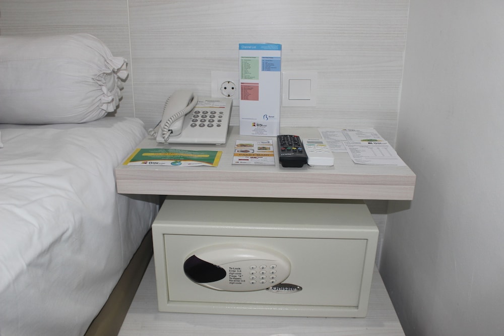 the win hotel