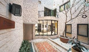 firebrick garnet house