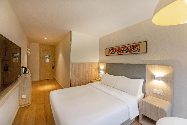 hanting hotel suzhou film city mudu metro station