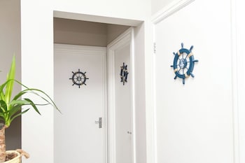 the captain cook hotel