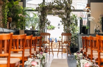 the captain cook hotel