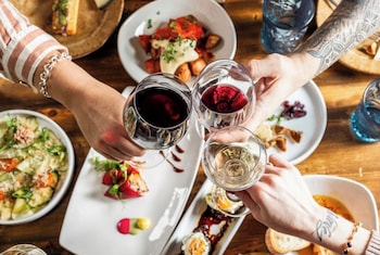 the captain cook hotel