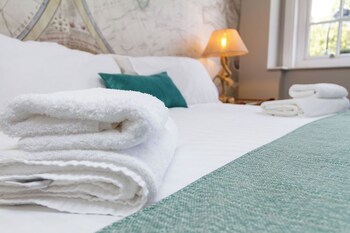 the captain cook hotel