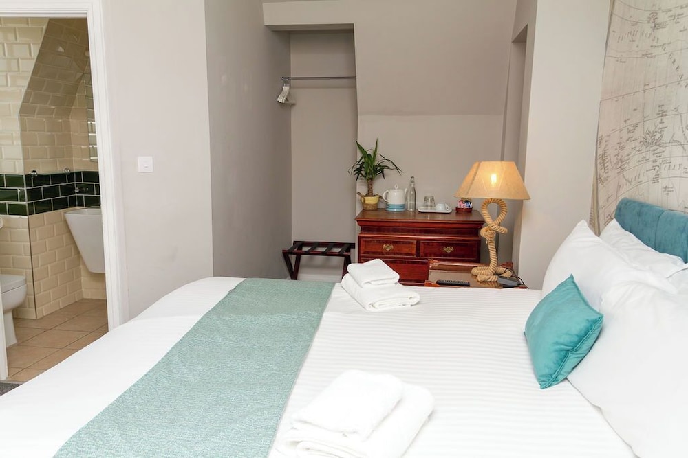 the captain cook hotel