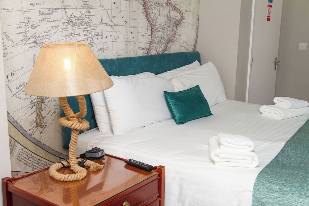 the captain cook hotel