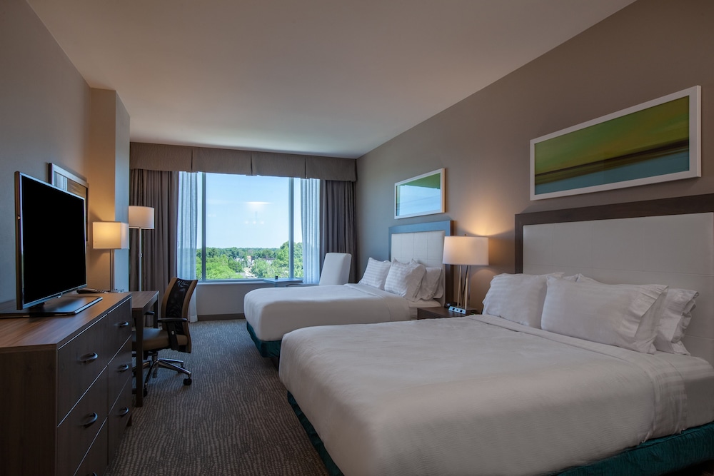 holiday inn cleveland clinic by ihg