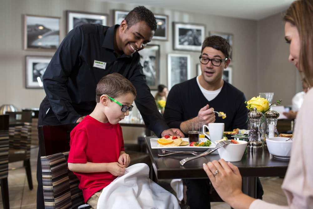 holiday inn cleveland clinic by ihg