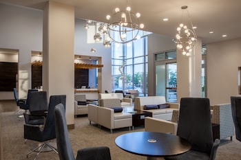Holiday Inn Cleveland Clinic By Ihg,Burke Lakefront Airport>>Brunswick,3 star