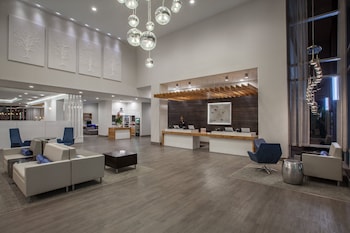 Holiday Inn Cleveland Clinic By Ihg,Burke Lakefront Airport>>Brunswick,3 star