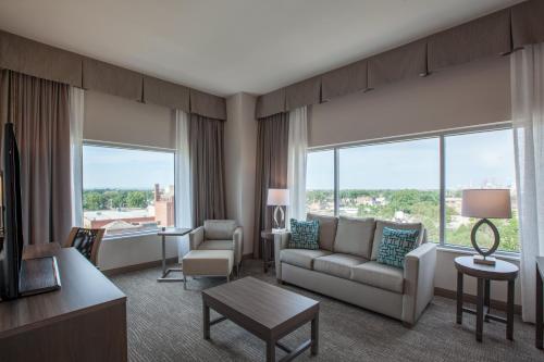 holiday inn cleveland clinic by ihg