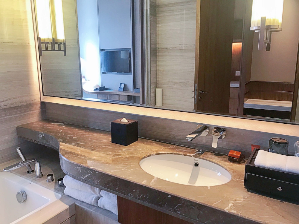 crowne plaza fuzhou riverside by ihg